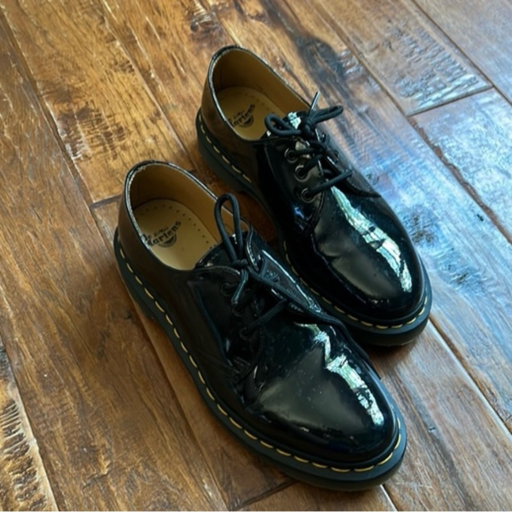Doc Martens Patent Leather oxfords size 8